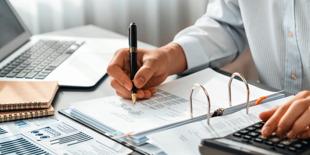 Ein Überblick zu den Aufbewahrungsfristen für Bankunterlagen: Was Unternehmen und Privatpersonen beachten müssen